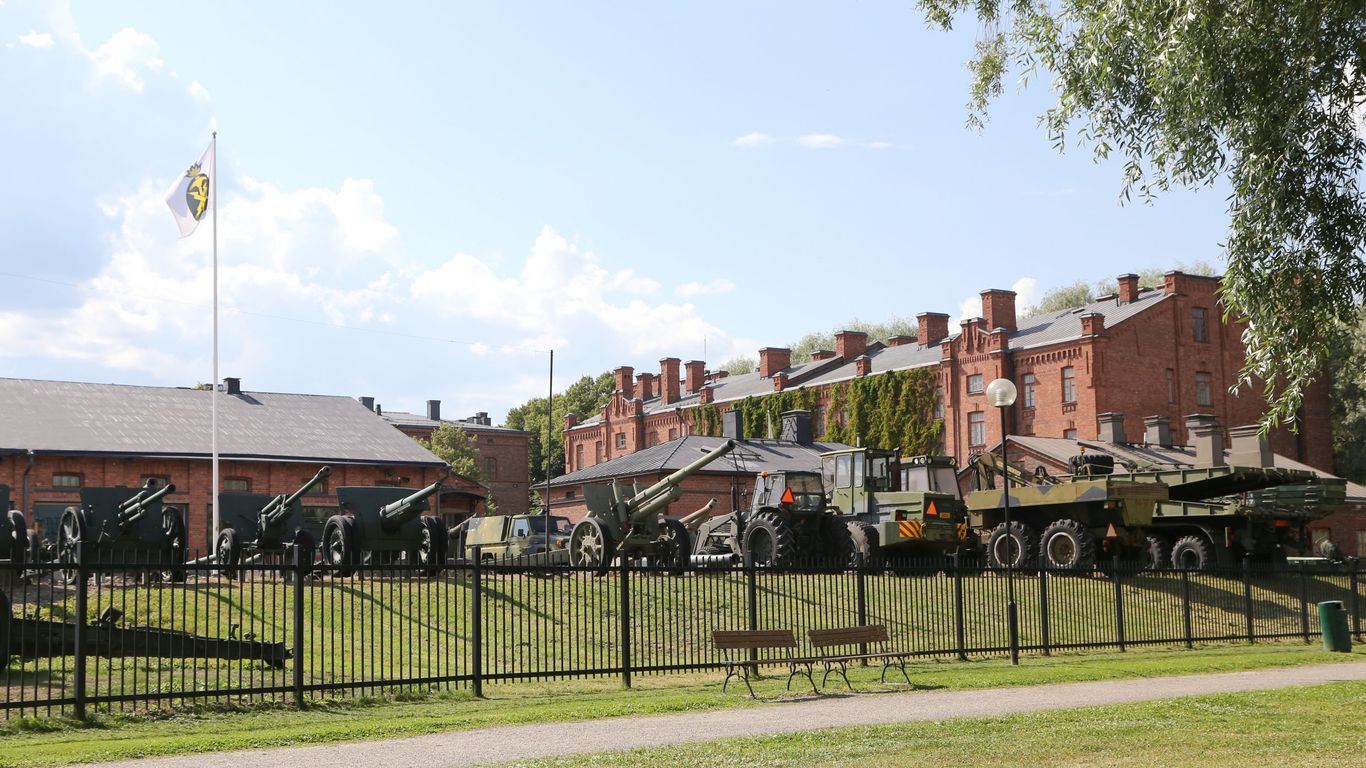Kuvituskuva Museo Militarian Tykkipihalta.
