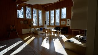 Tapahtuman Villa Kokkonen iltavalossa kuva