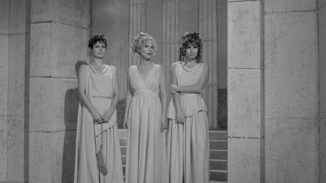Lysistrateen näyttelijät Bibi Andersson, Harriet A